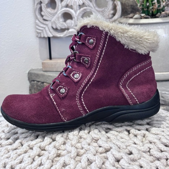 Earth Origins Crowley Women's SZ 7.5 Maroon Suede  Ankle Boots Zip Lace - Picture 1 of 12